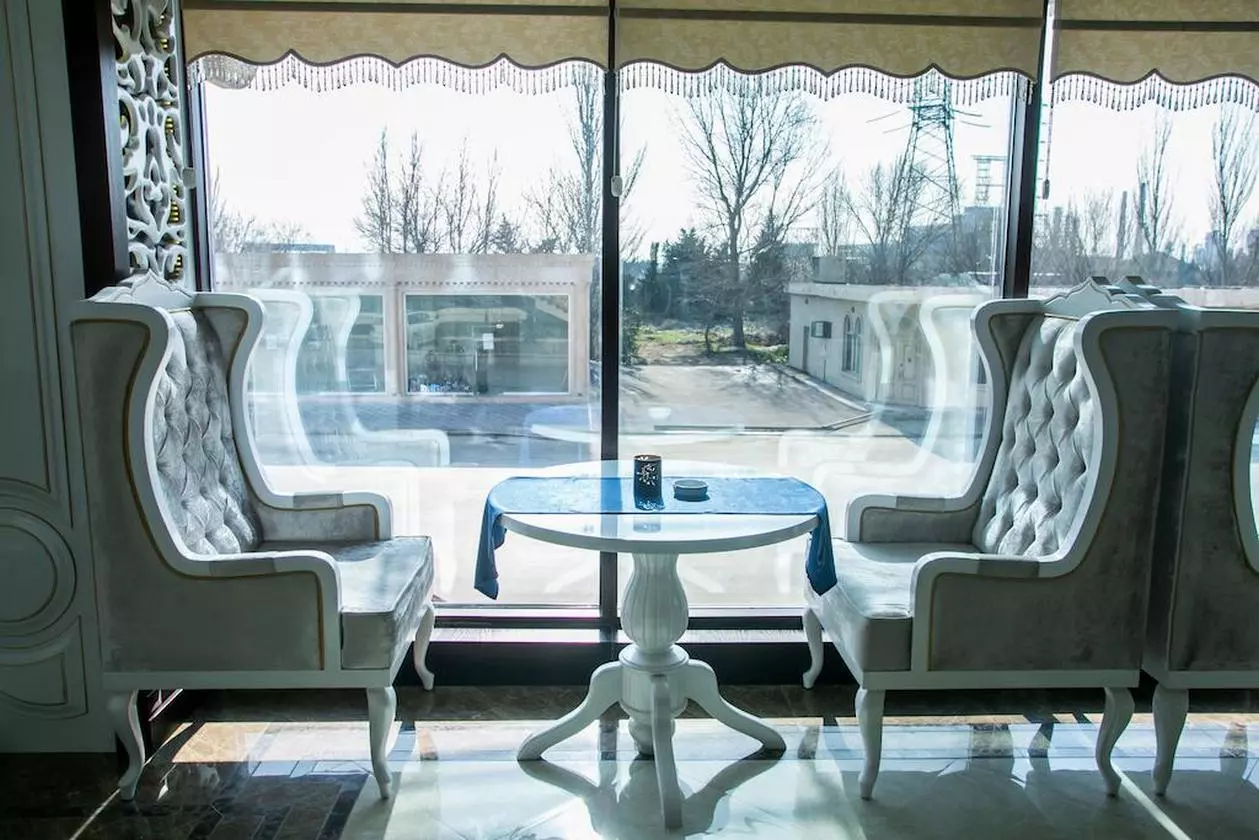 EMERALD_EDIT (7).jpg